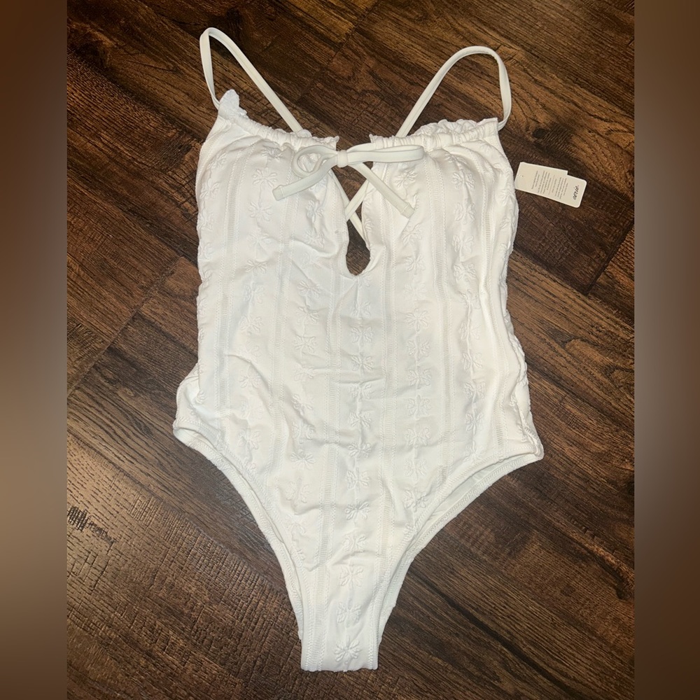 Aerie NWT white one piece cross back bathing suit, size small, never worn!